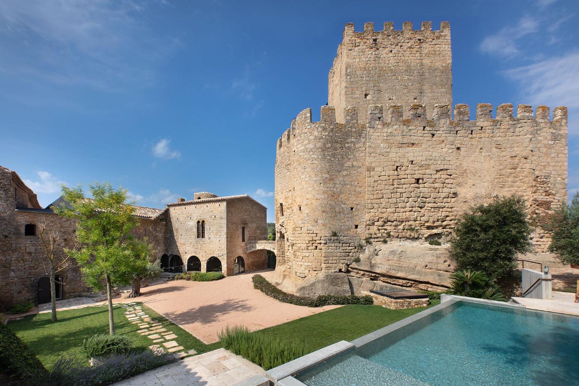 Deco - Casa Castell De Ператалада Екстериор снимка
