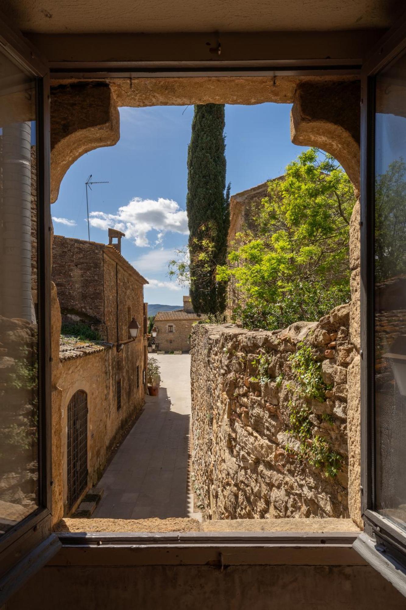 Deco - Casa Castell De Ператалада Екстериор снимка