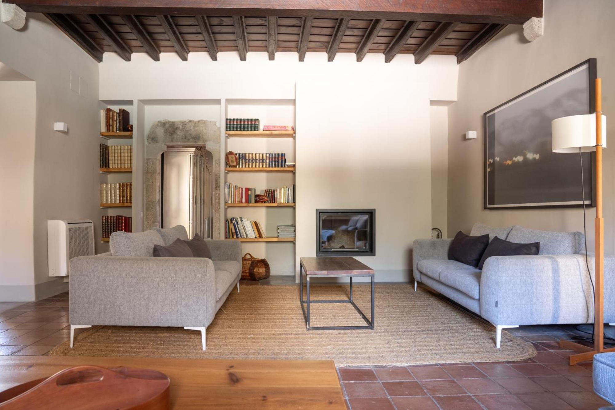 Deco - Casa Castell De Ператалада Екстериор снимка